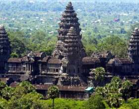 Tham quan đền Angkor Wat Campuchia